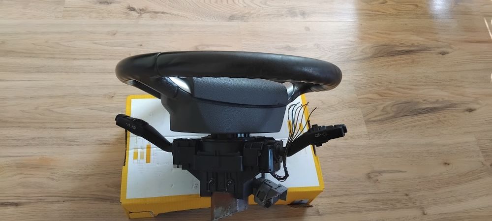 Мултифункционален волан с аербег airbag и лентов кабел + лост за мигач