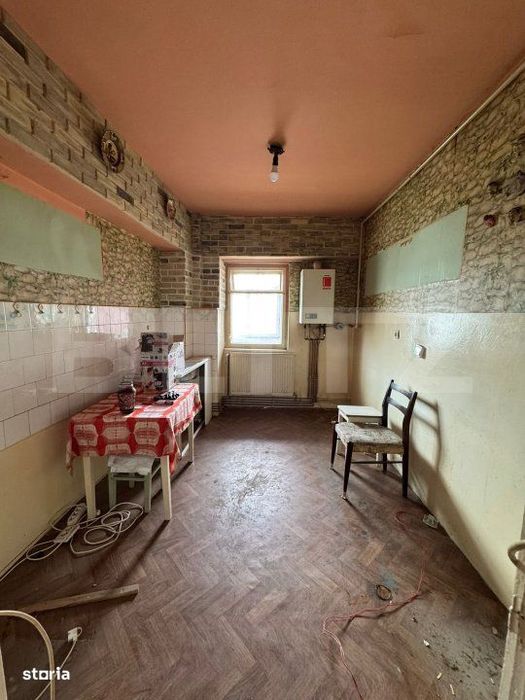 Apartament 3 camere, 64 mp, renovabil, zona Centrala!