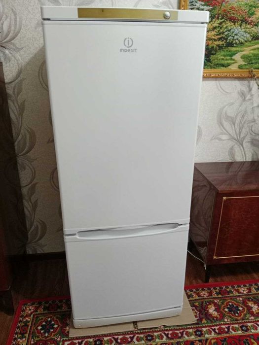 Продаётся домашний Холодильник Б/У