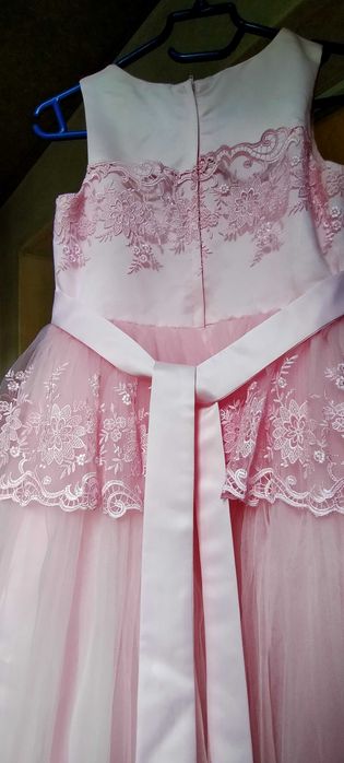 Платье нарядное, праздничное