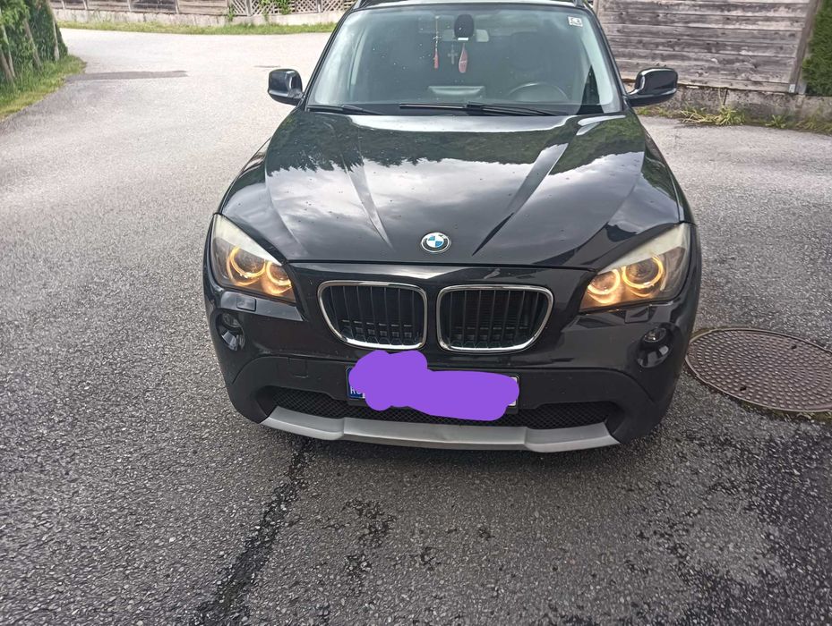 Vând BMW X1 S Drive