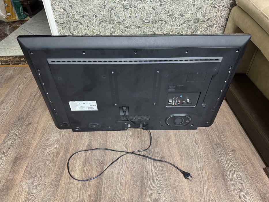 Телевизор Philips 108 cm