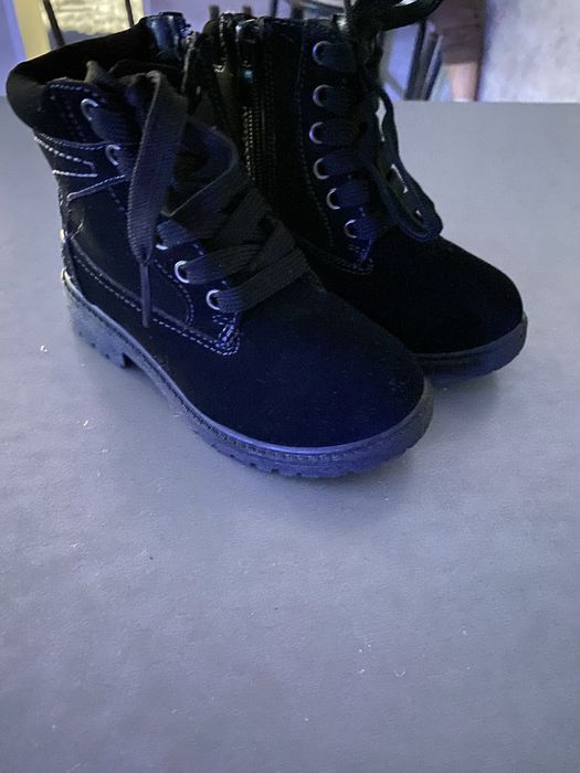 Детские ботинки