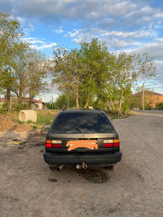 Продам машину пассат б3 универсал