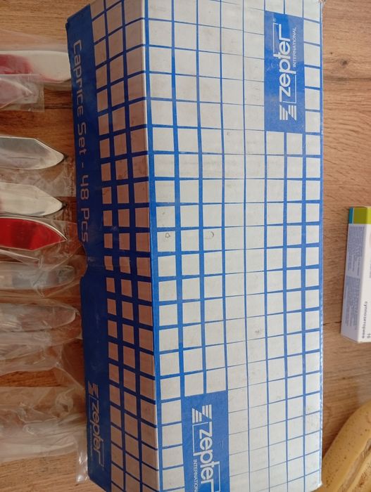 Цептер. Оригинал Продам ножи на 6 персон Цептер.  ,новые.