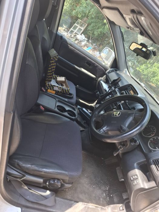 Honda cr-v 2.0i автомат САМО НА ЧАСТИ