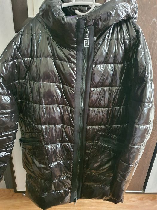 Продам куртку в отличном состояний