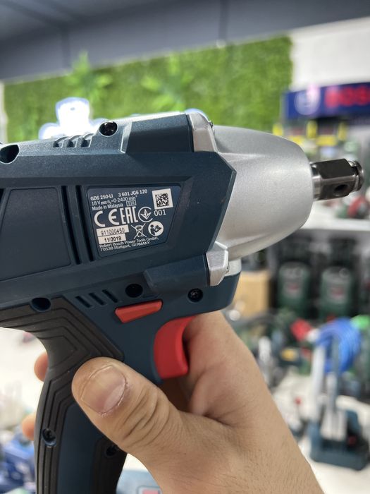 гайкавёрт BOSCH GDS 250-LI Аккумляторный