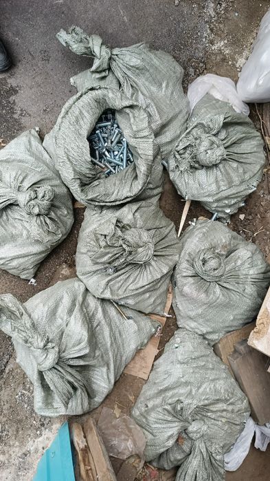 Продам метизы актуальных размеров