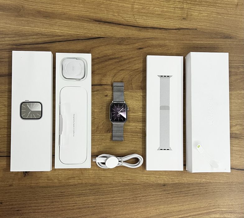 Apple Watch Series 9 45mm Stainless Steel Silver GPS+Cellular