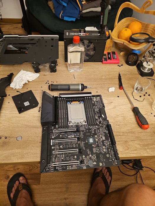 Threadripper 3970X + TRX40 AORUS XTREME + 128GB RAM DDR4 Workstation