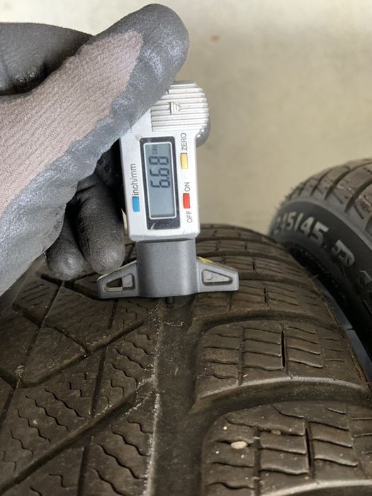 anv M+S  245/45/19 Pirelli