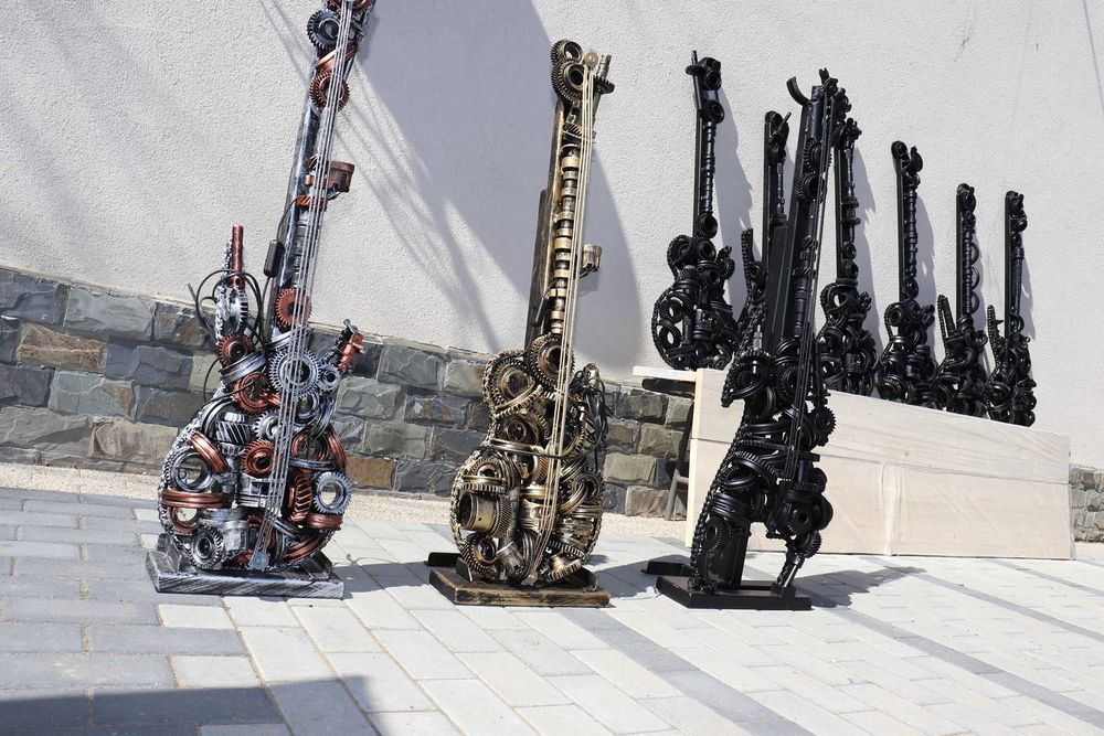 Chitare stil industrial, steampunk, cadou ideal rock,moto,pub,locatii