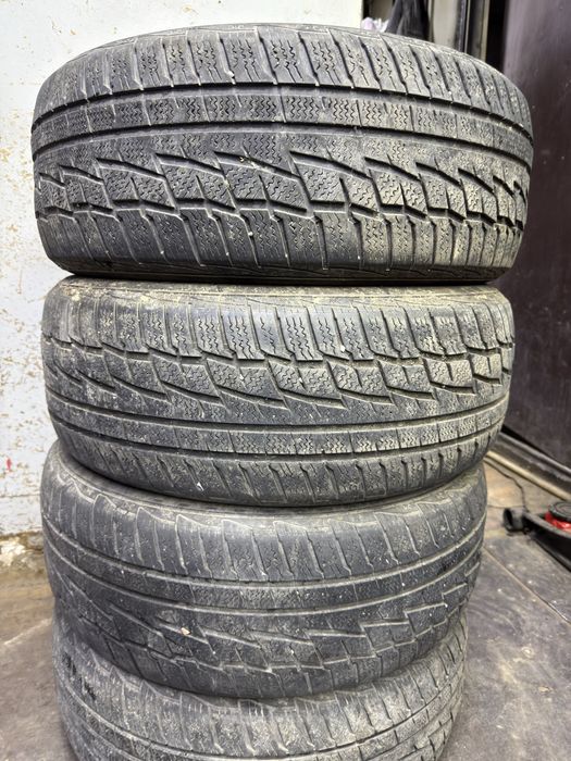 Продам шины 225/55/17