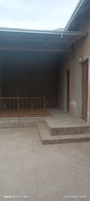 Hovli uy sotiladi Termiz shaharda kelishiladi
