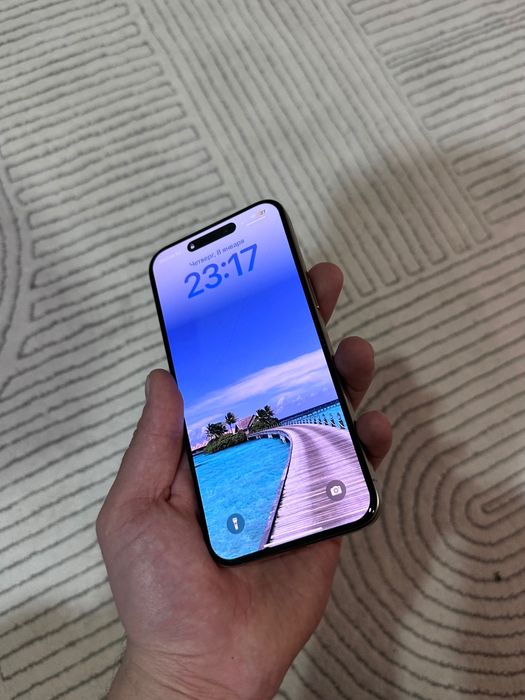 Продам iPhone 15pro Max 256gb