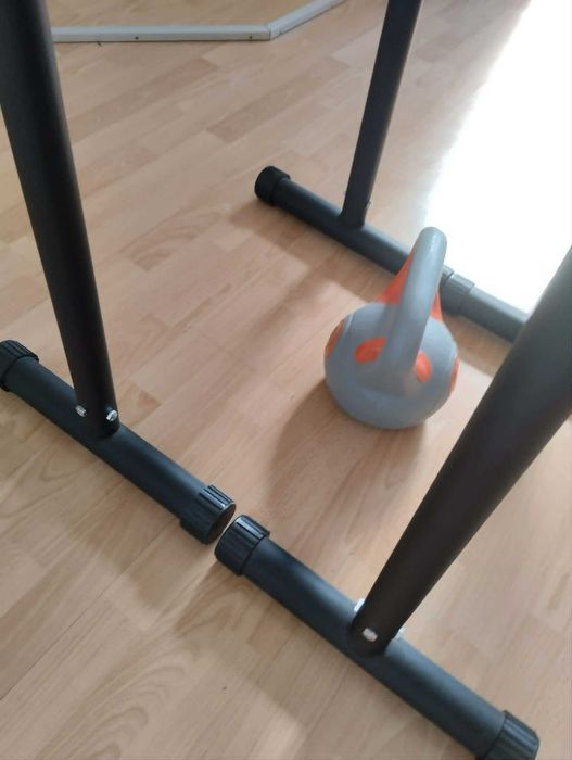 Успоредка за кофички