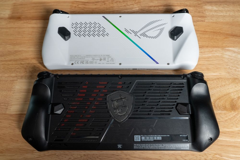 MSI Claw A1M-226KZ 16/512Gb Портативная приставка