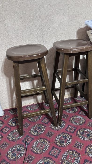 Продам барные стулья 2 шт