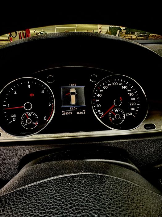 VW Passat B7 Highline | 2.0 TDI 140 CP | An 2012 | Euro 5