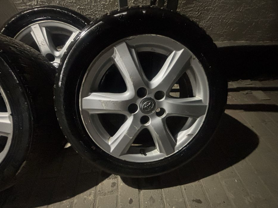 Продам титанки R 17 на TOYOTA