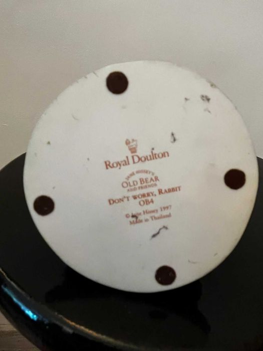 Statueta bibelou Anglia ROYAL DOULTON  alabastru bibelouri figurina