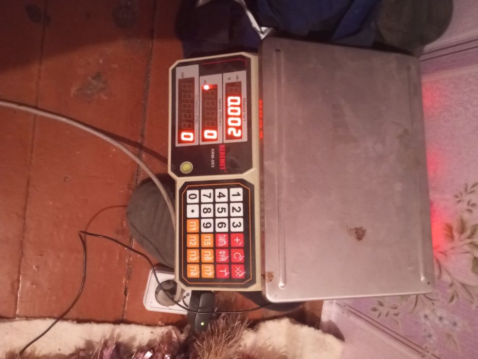 Продам весы для магазина