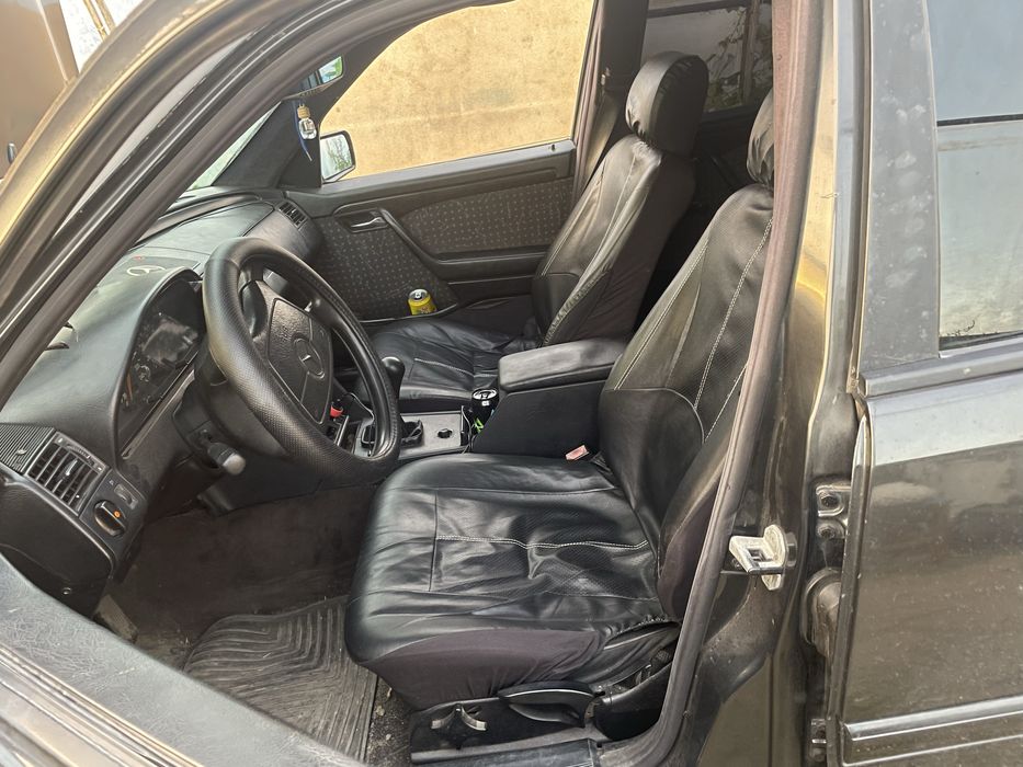 Мерседес w202 c180