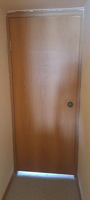 Продам межкомнатные двери б/у