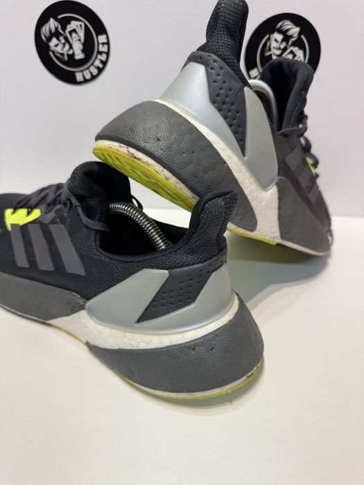 Маратонки ADIDAS BOOST .Номер 43.5