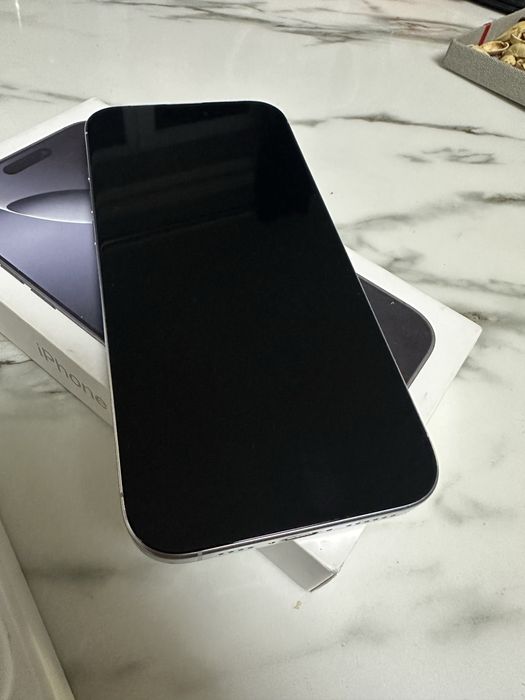 Iphone 16 pro max IMPECABIL !! 93%baterie