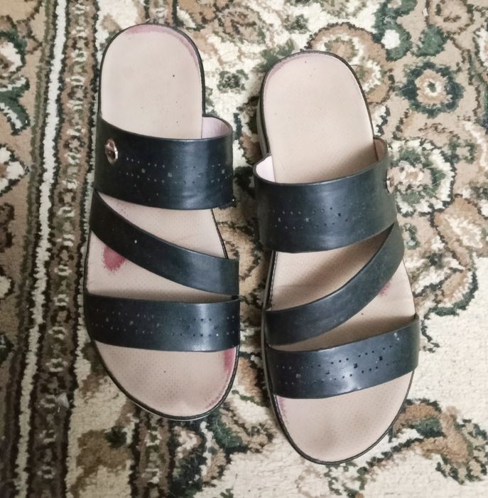 Тапочки женские срочно