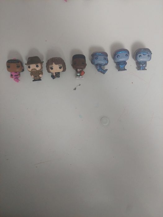 Продам фигурки  осд