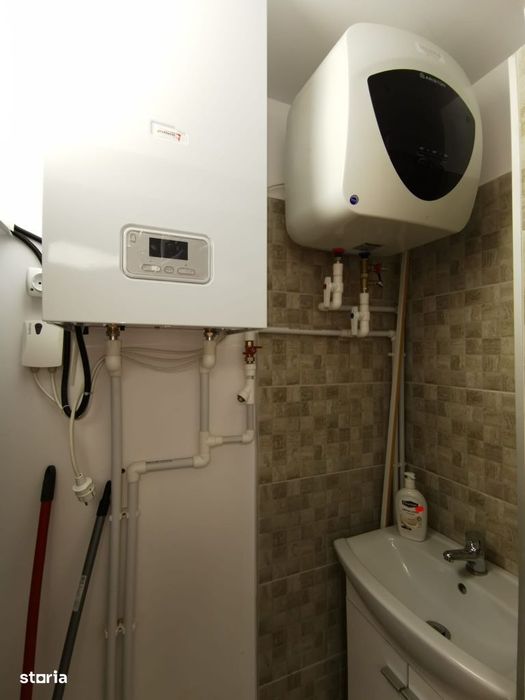 Spatiu comercial zona piata centrala,parter+etaj, suprafata utila 60mp