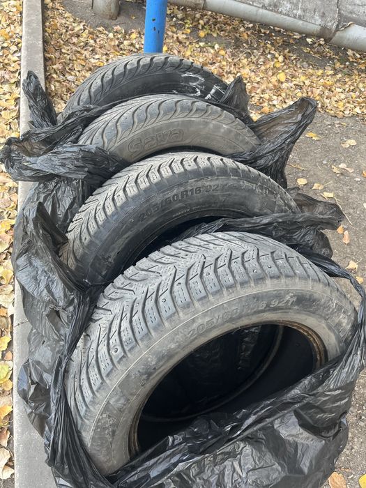Продаю шины 205/60/R16