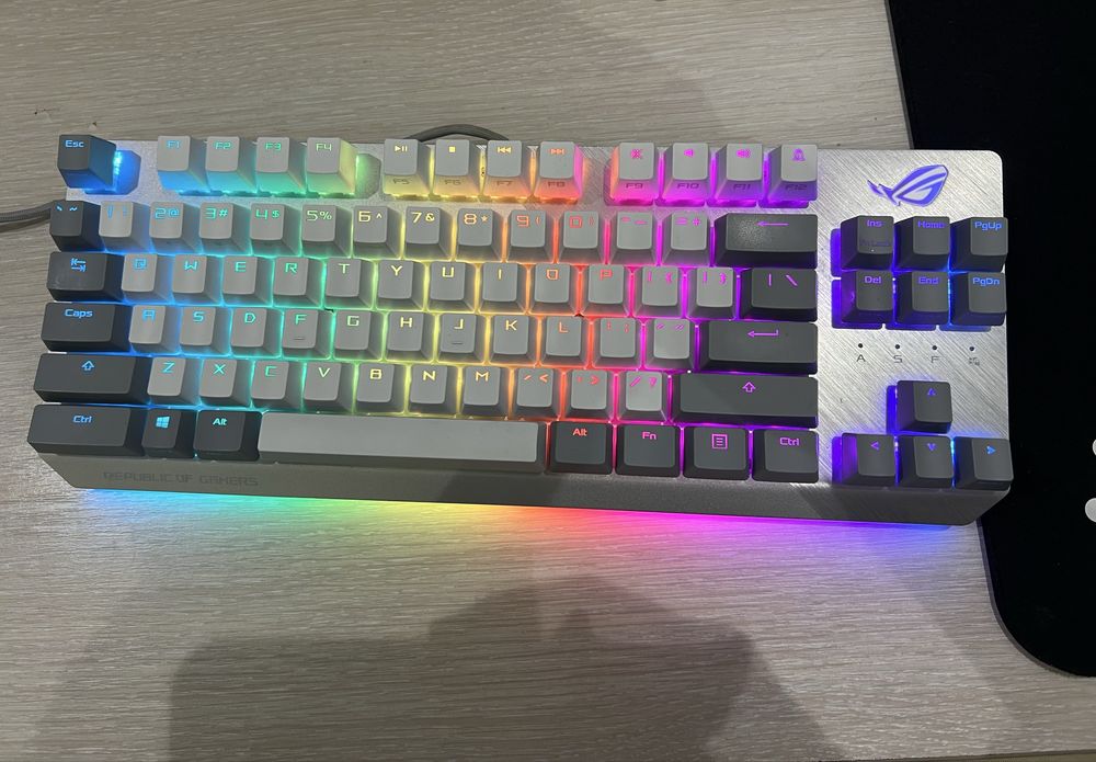 Игровые девайсы Hyperx / Asus Rog