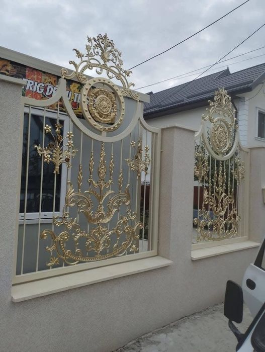 Porți, panouri de gard, balustrade, scări interioare și exterioare.