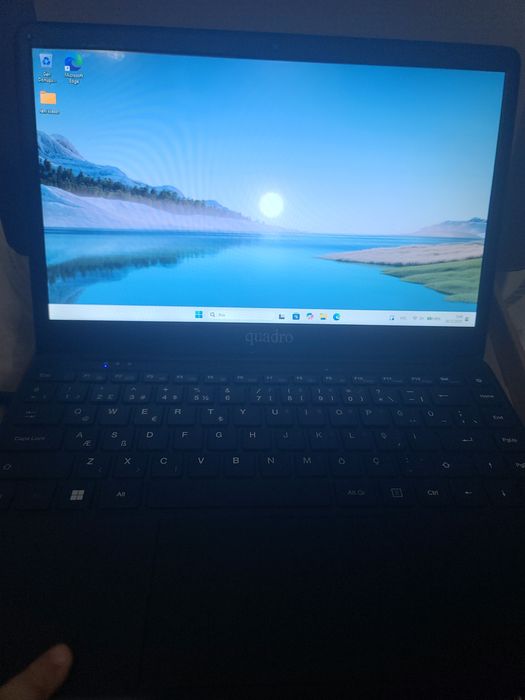 Продаются ноутбук или обменяться на телефон