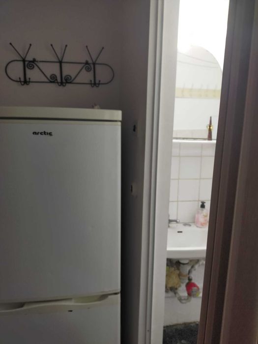 Închiriez garsonieră