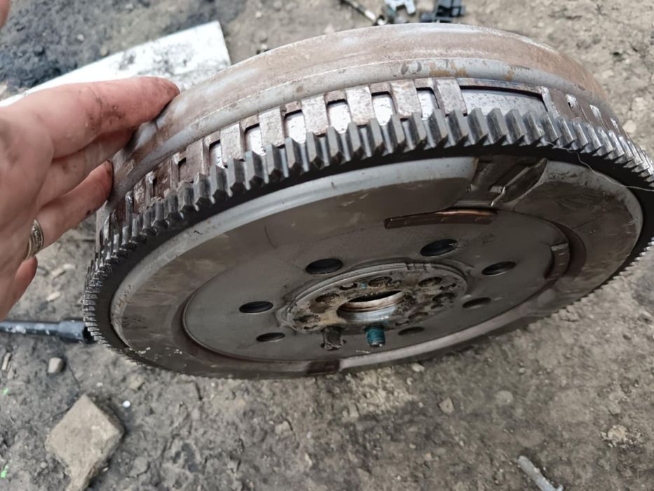 Volanta cutie automata renault espace 5, megane 4, trafic, talisman 1.6 d 2015-2023 123103802r