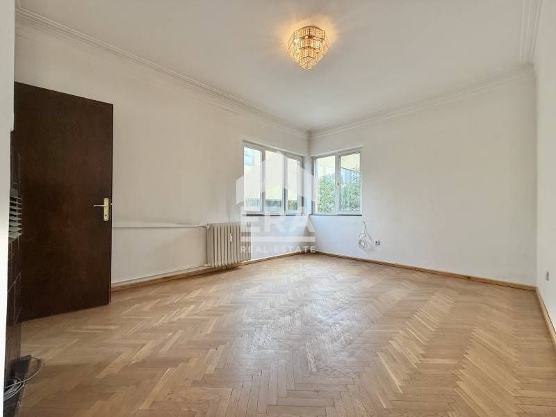 Продава се Четиристаен апартамент в София, Докторски паметник - 128 кв.м за 2949 €/кв.м - Снимка #7