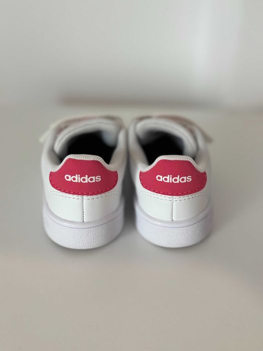 Детски сникърси/маратонки Adidas