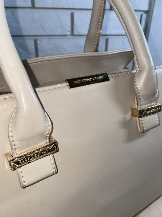 Вместительная сумка