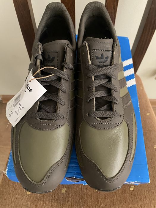 Adidas LA trainer