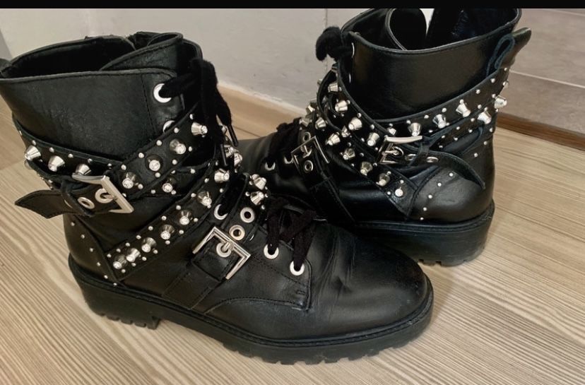 Ghete Zara din piele naturala