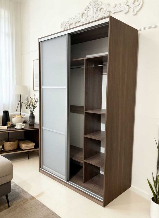 Продам Шкаф-купе