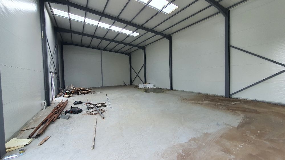 Vand constructii hale structuri metalice cu montaj diferite dimensiuni