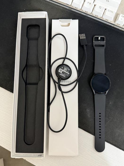 Смарт Часы Galaxy Watch 4