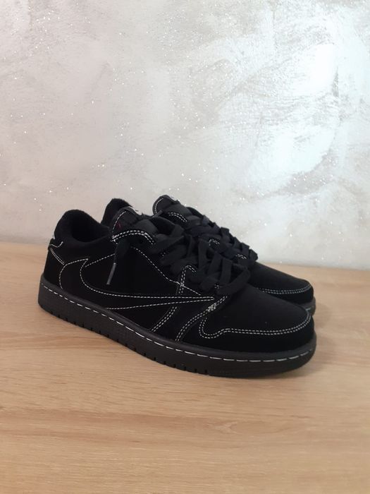 Nike Air Jordan 1 Low x Travis Scott