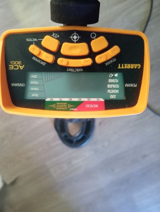 Продам Металлоискатель